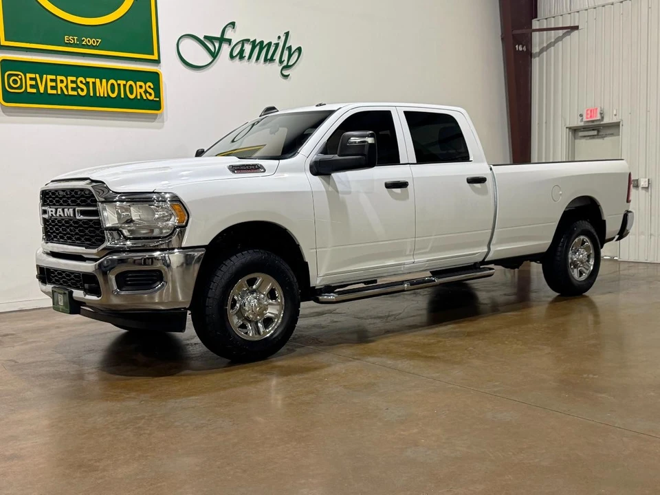 2023 Ram 2500 - Image 3 of 31