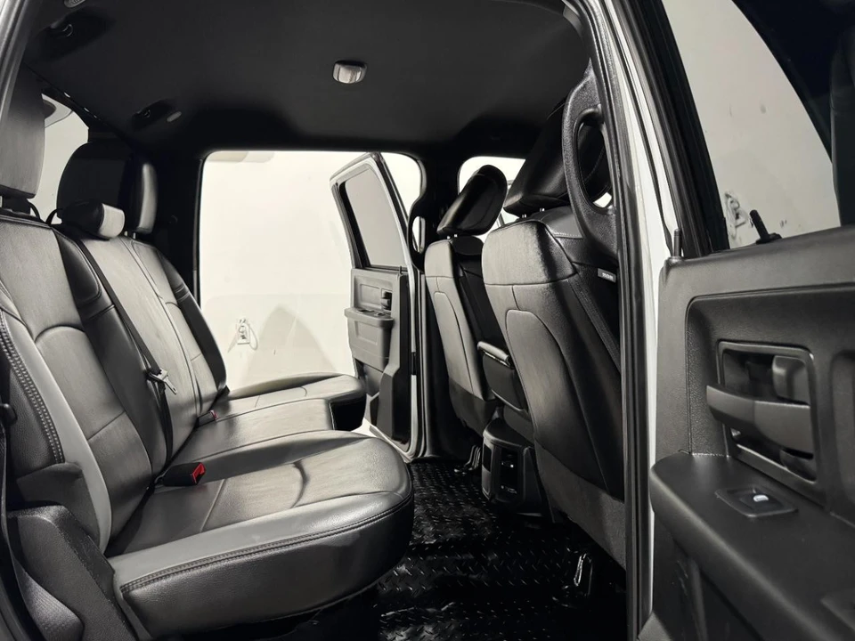 2023 Ram 2500 - Image 16 of 31
