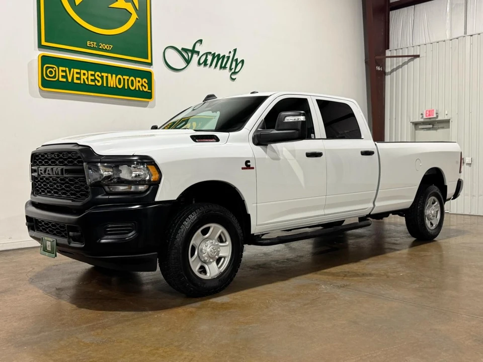 2023 Ram 2500 - Image 3 of 31