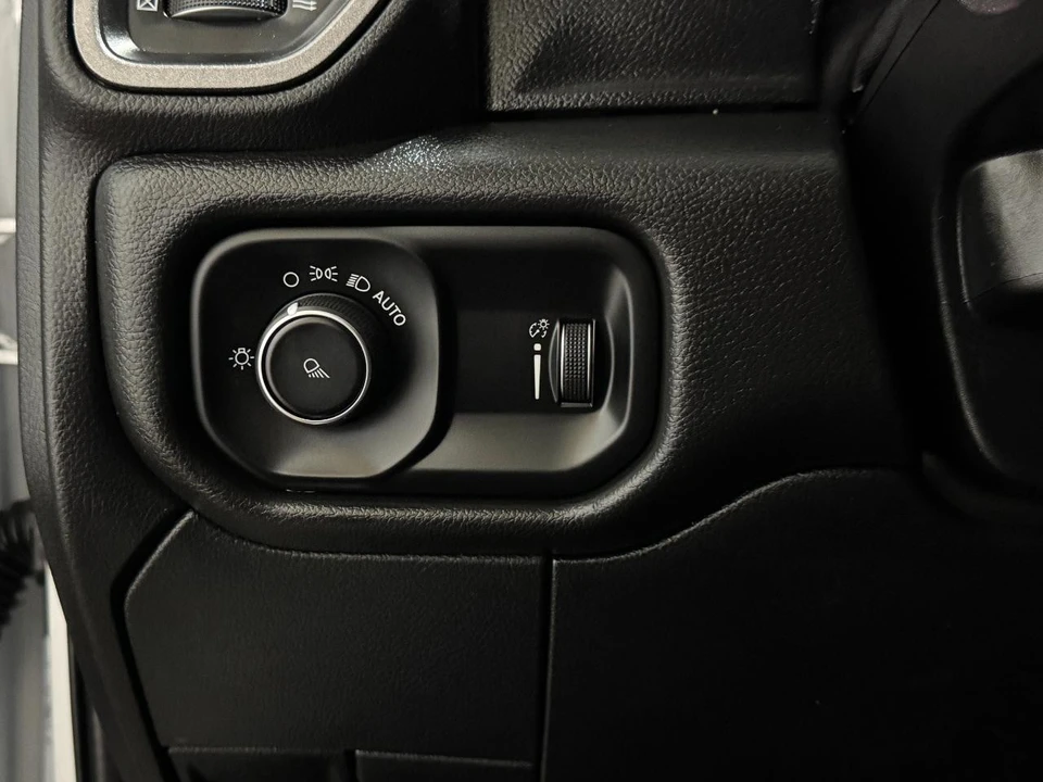 2023 Ram 2500 - Image 28 of 31