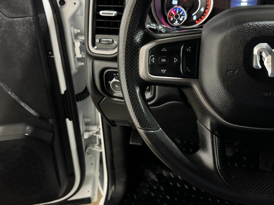 2023 Ram 2500 - Image 23 of 31