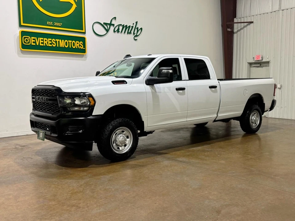 2023 Ram 2500 - Image 3 of 31