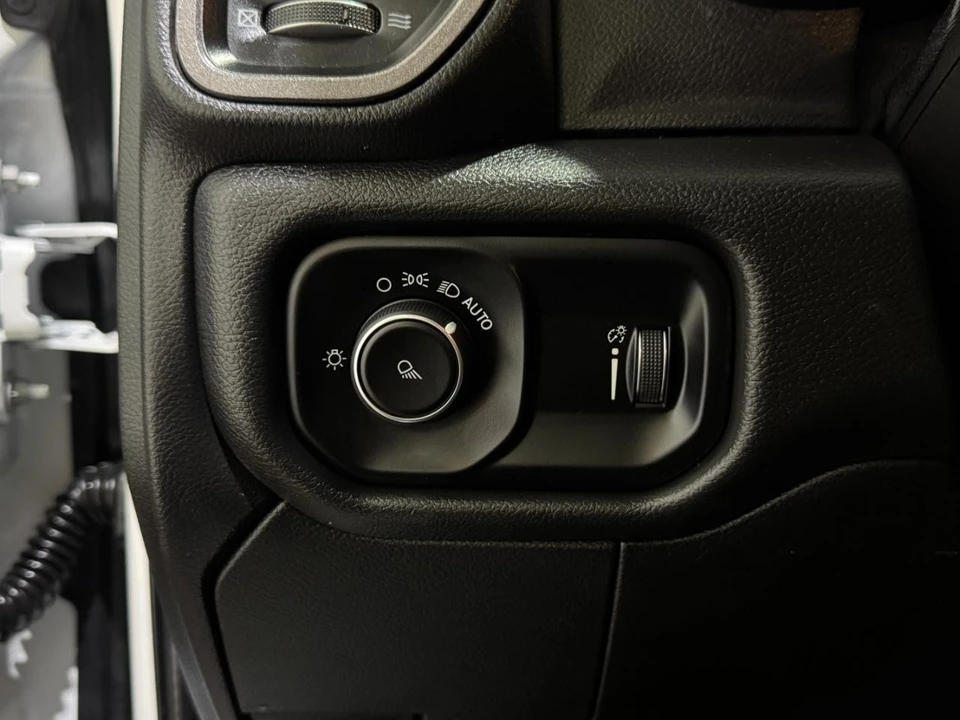 2023 Ram 2500 - Image 28 of 31