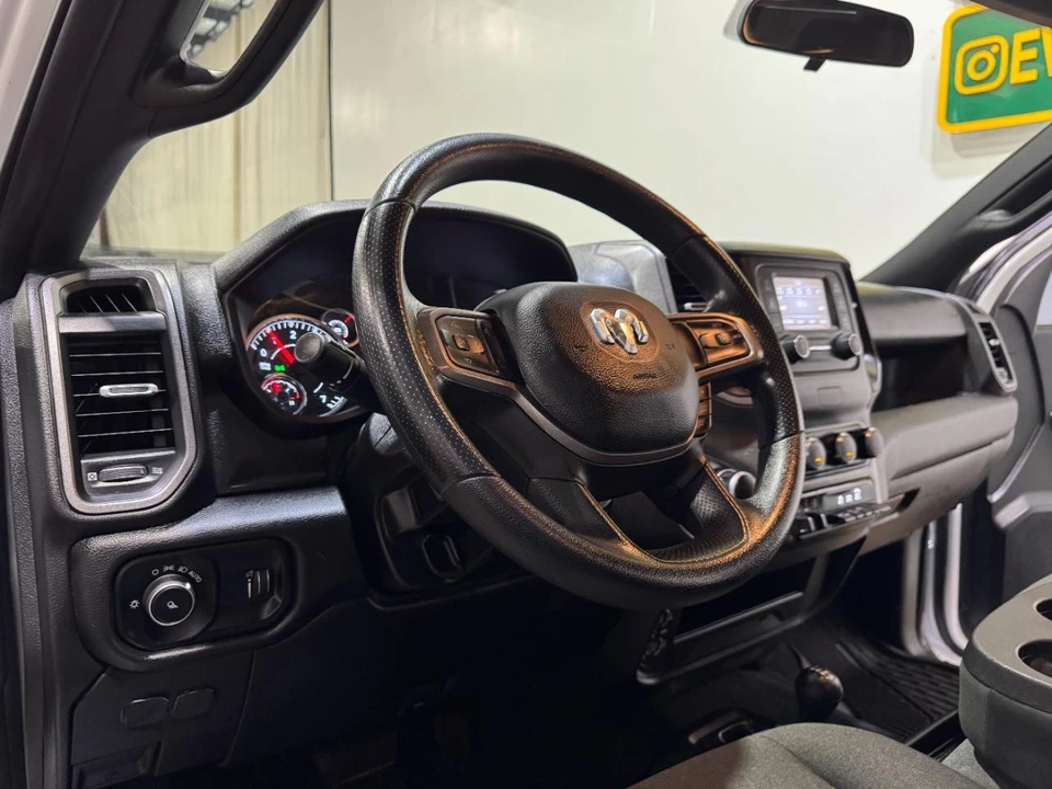 2023 Ram 2500 - Image 10 of 31