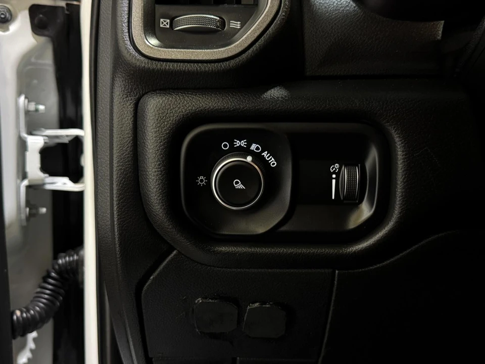 2023 Ram 2500 - Image 27 of 31