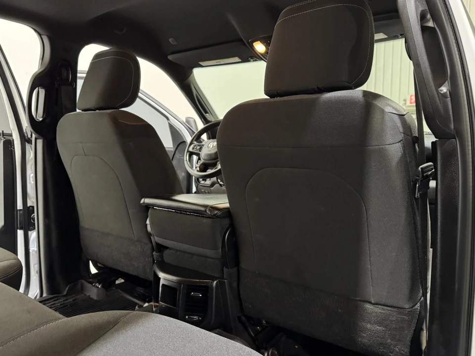 2023 Ram 2500 - Image 18 of 31