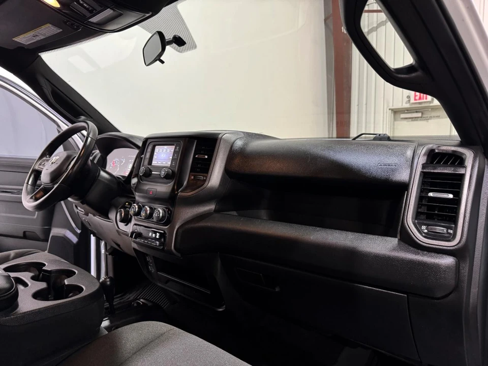 2023 Ram 2500 - Image 12 of 31