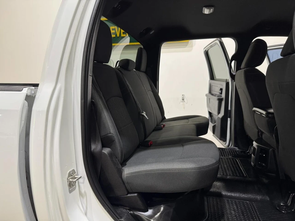 2023 Ram 2500 - Image 18 of 31
