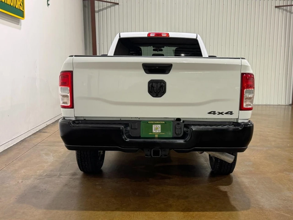 2023 Ram 2500 - Image 7 of 31