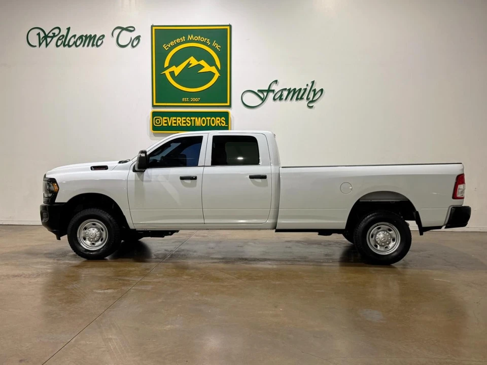 2023 Ram 2500 - Image 5 of 31