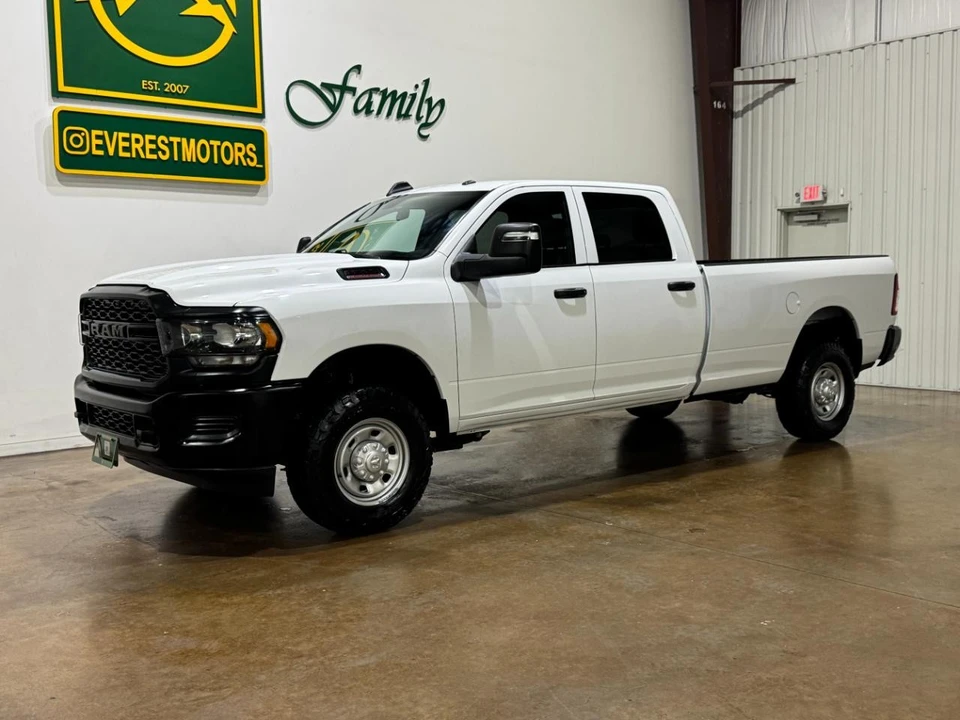 2023 Ram 2500 - Image 3 of 31