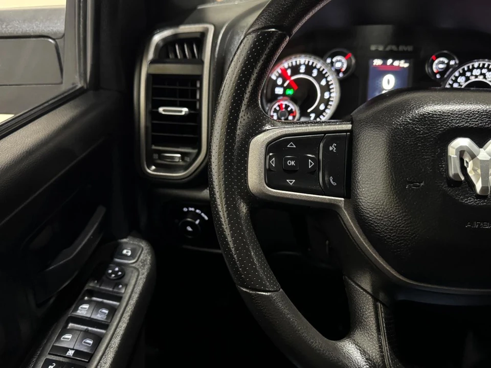 2023 Ram 2500 - Image 23 of 31