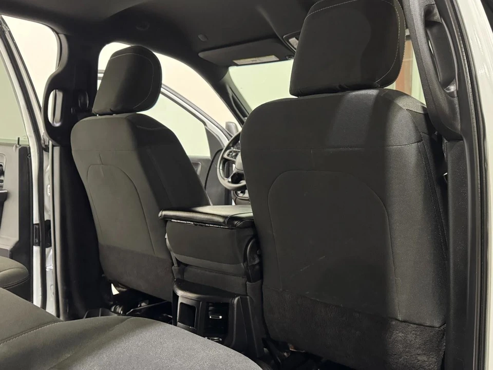 2023 Ram 2500 - Image 18 of 31