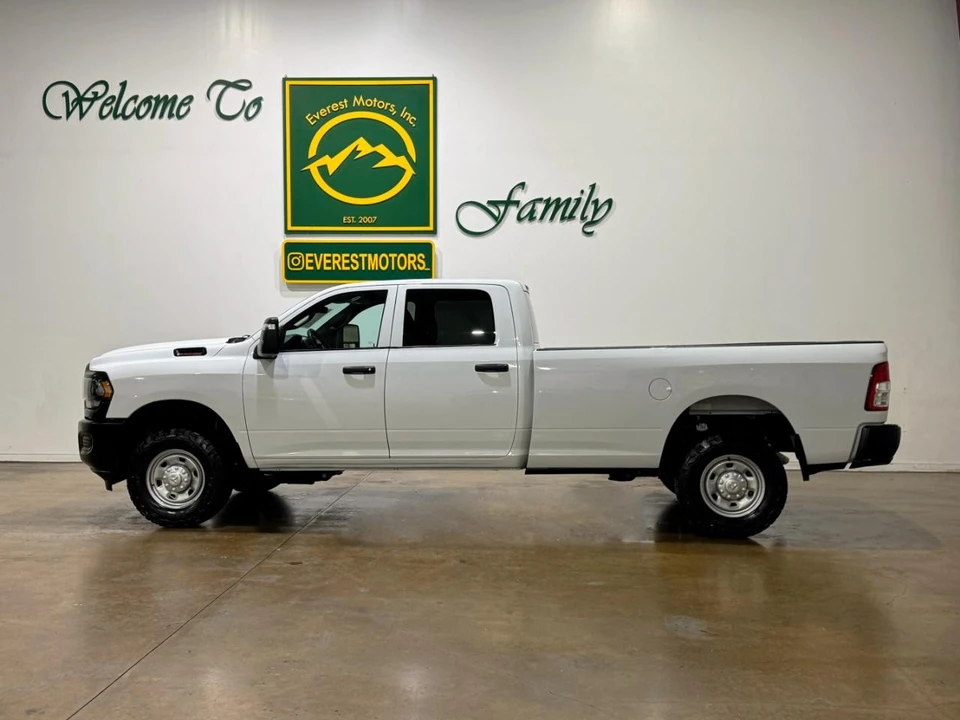 2023 Ram 2500 - Image 5 of 31