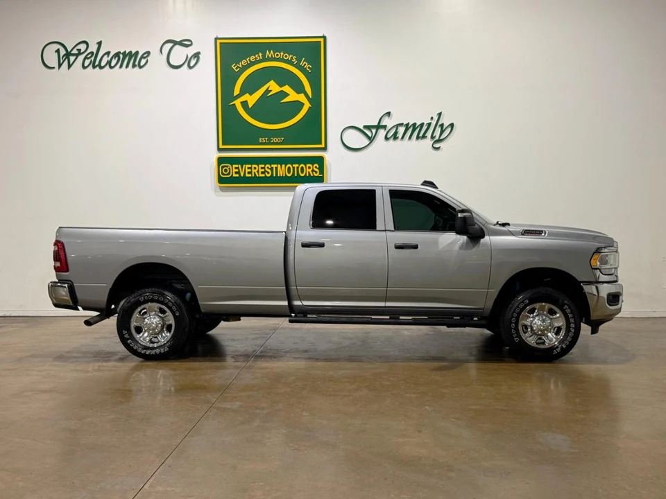 2023 Ram 2500 - Image 2 of 31