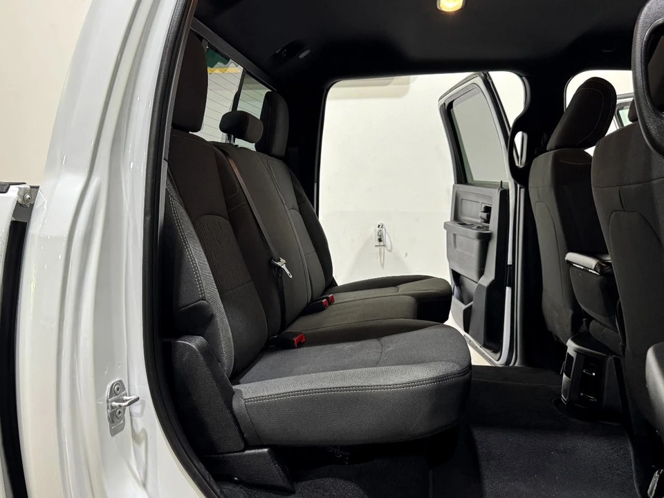 2023 Ram 2500 - Image 18 of 31
