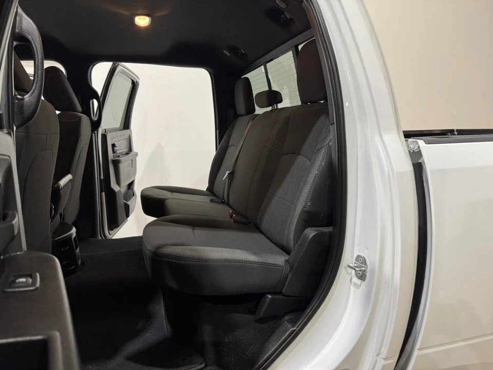 2023 Ram 2500 - Image 19 of 31
