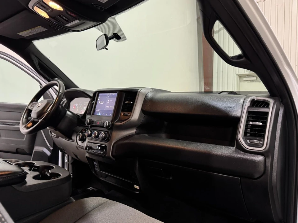 2023 Ram 2500 - Image 12 of 31