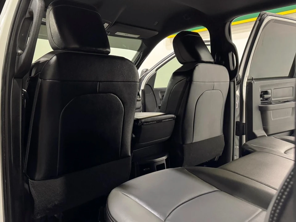 2023 Ram 2500 - Image 19 of 31