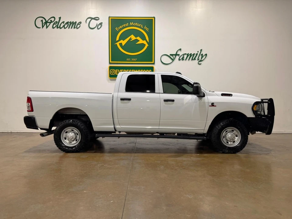 2023 Ram 2500 - Image 2 of 17