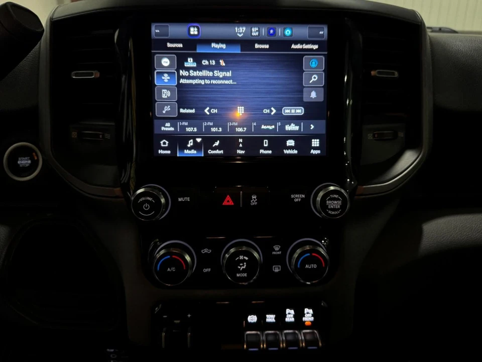 2023 Ram 2500 - Image 4 of 17