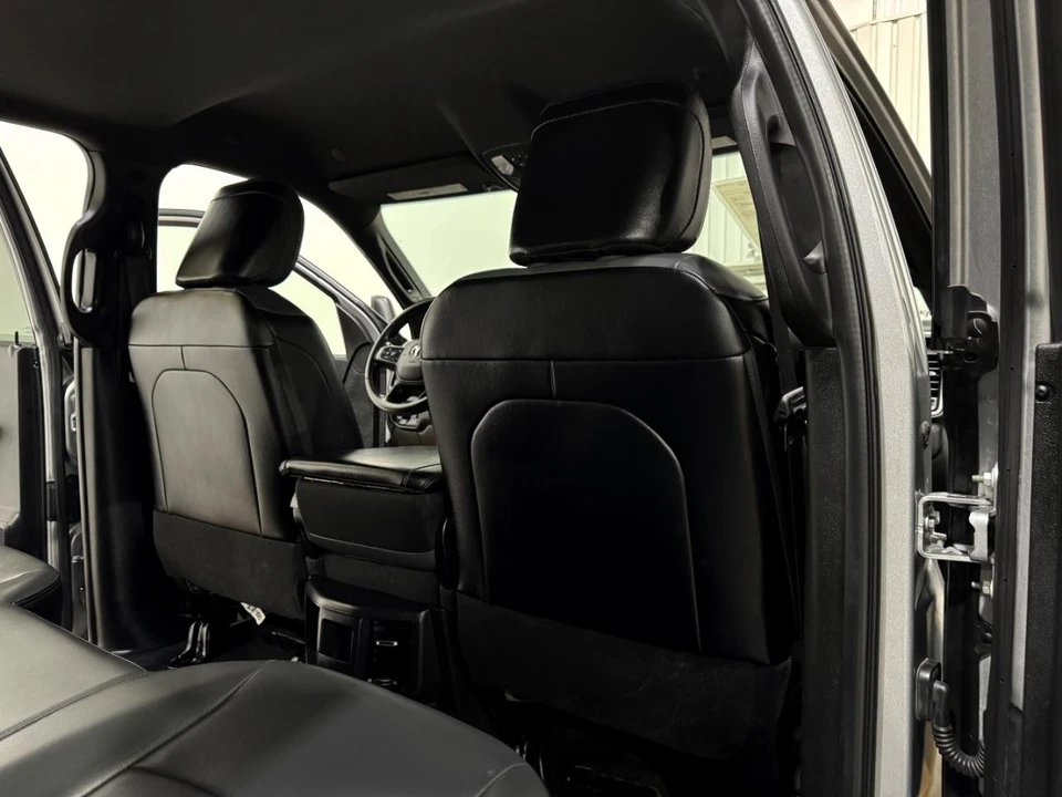 2023 Ram 2500 - Image 18 of 21