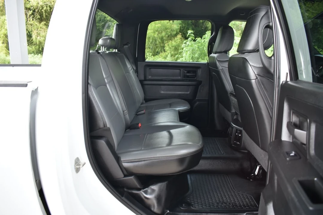 2023 Ram 2500 - Image 14 of 19