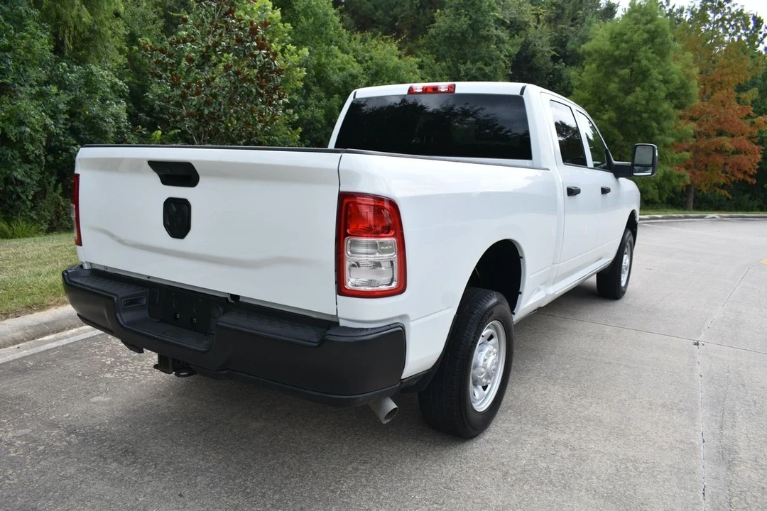 2023 Ram 2500 - Image 4 of 19