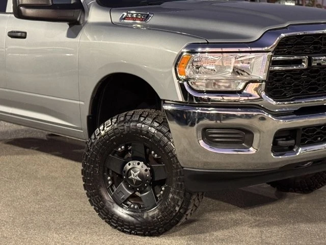 2023 Ram 2500 - Image 4 of 12