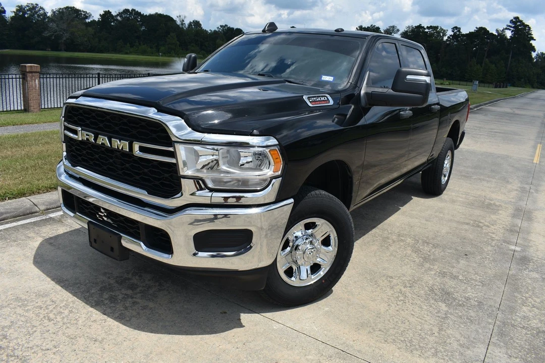 2023 Ram 2500 - Image 2 of 12