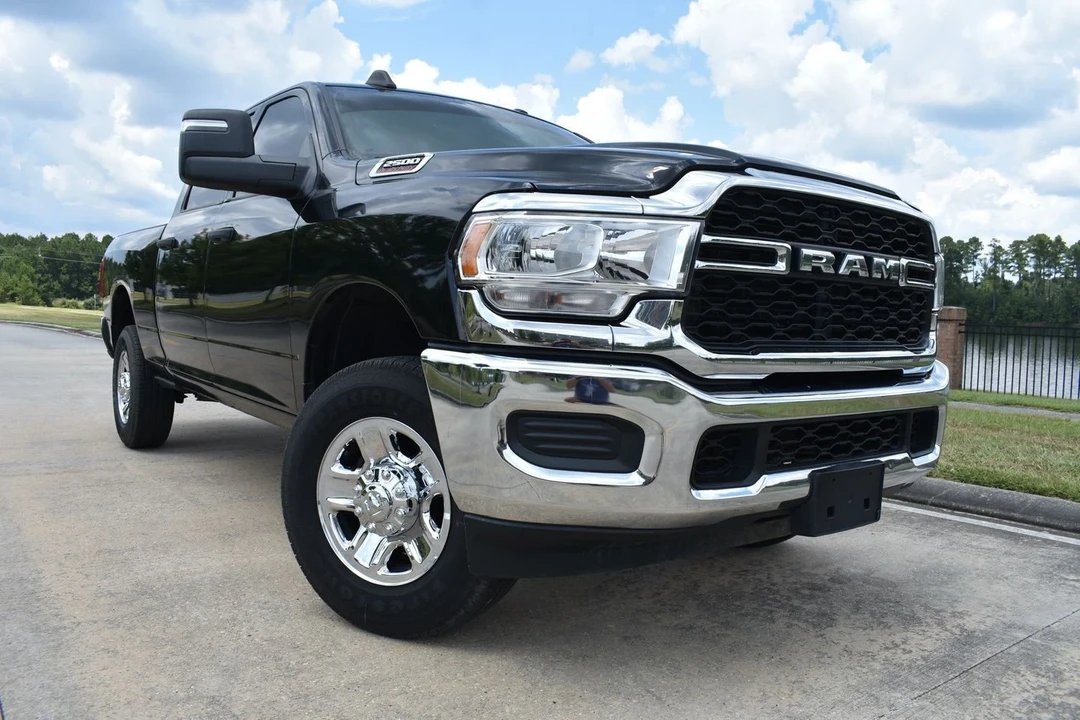 2023 Ram 2500 - Image 5 of 21