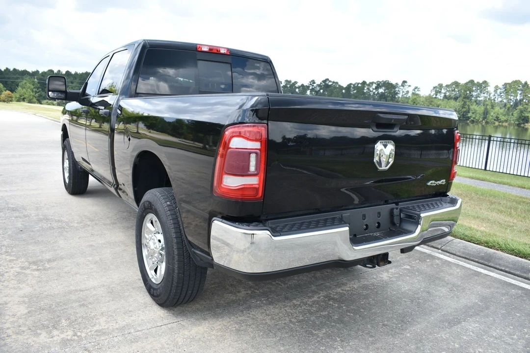 2023 Ram 2500 - Image 4 of 21