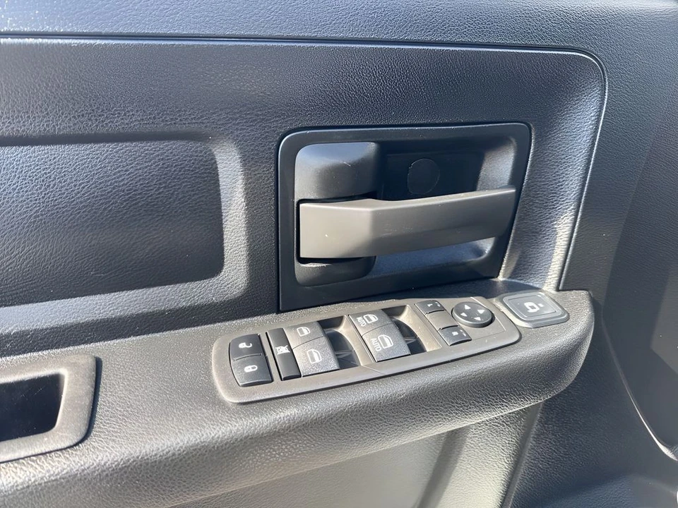 2023 Ram 2500 - Image 24 of 31