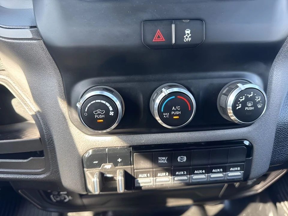 2023 Ram 2500 - Image 17 of 31
