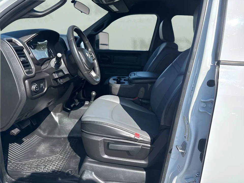 2023 Ram 2500 - Image 9 of 31