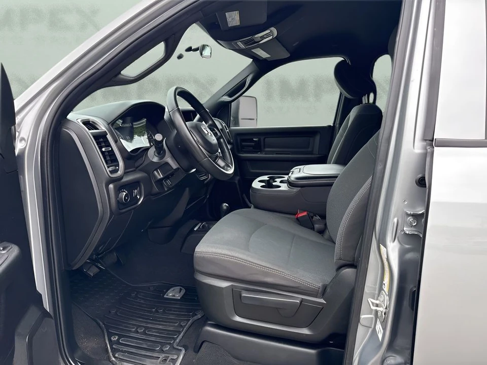 2023 Ram 2500 - Image 9 of 31