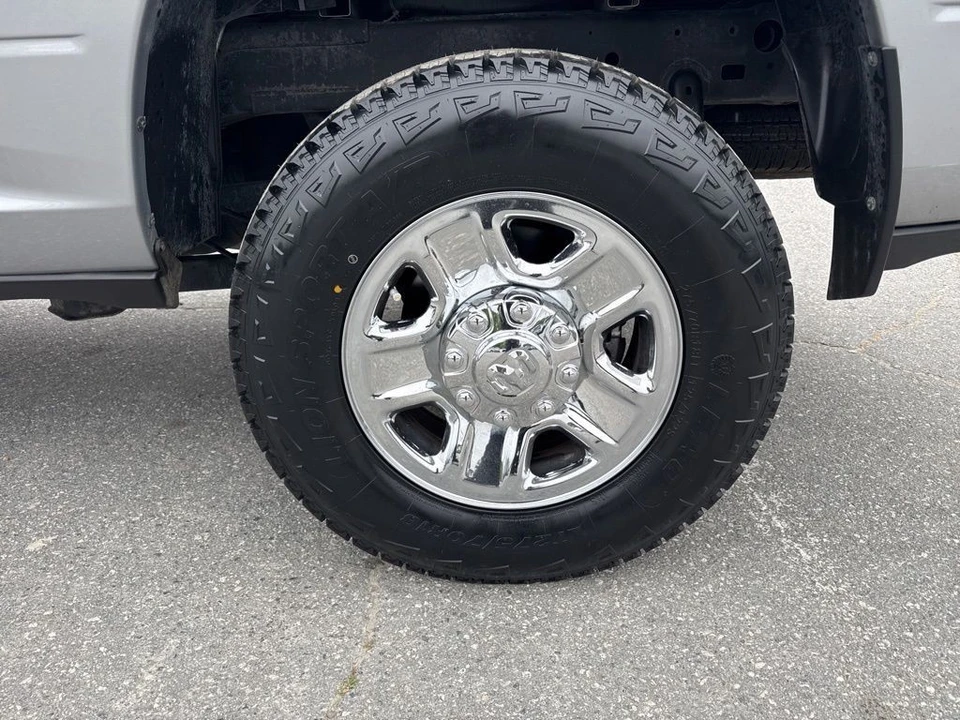 2023 Ram 2500 - Image 29 of 31
