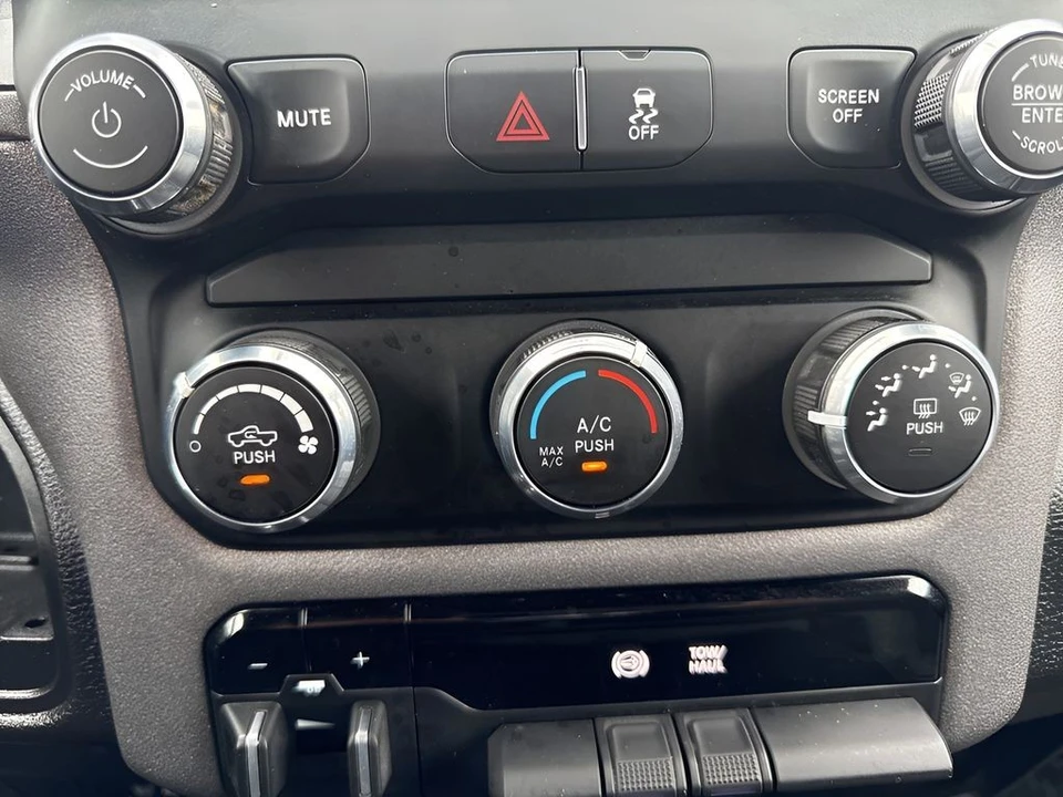 2023 Ram 2500 - Image 17 of 31