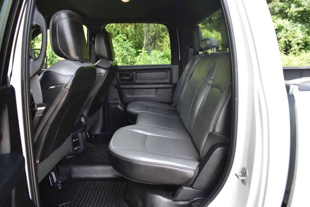 2023 Ram 2500 - Image 11 of 21