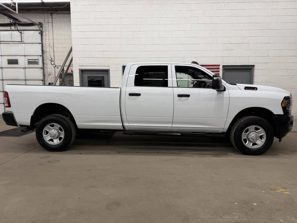 2023 Ram 2500 - Image 12 of 21