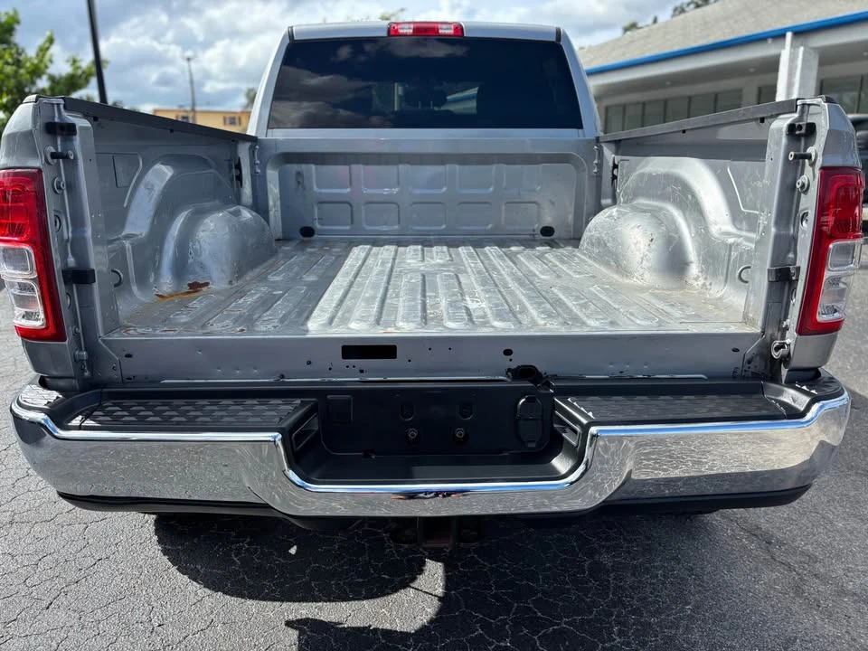 2023 Ram 2500 - Image 4 of 9