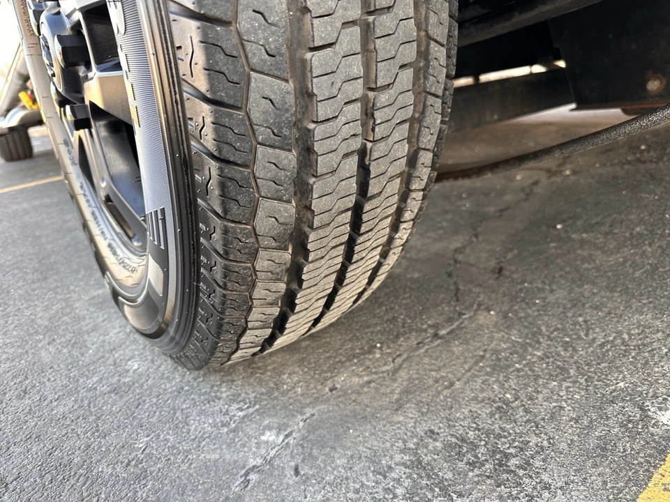 2023 Ram 3500 - Image 7 of 31