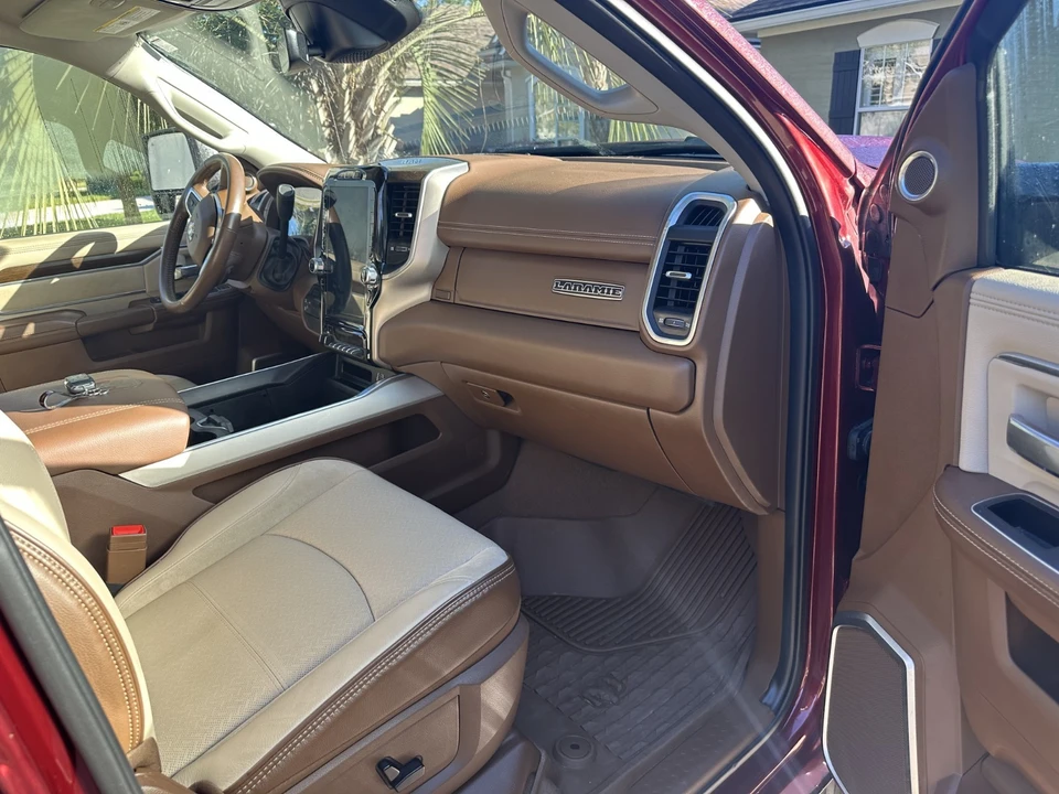 2023 Ram 3500 - Image 7 of 14