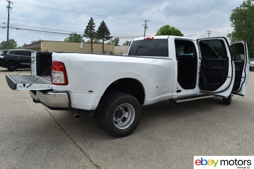 2023 Ram 3500 - Image 19 of 21