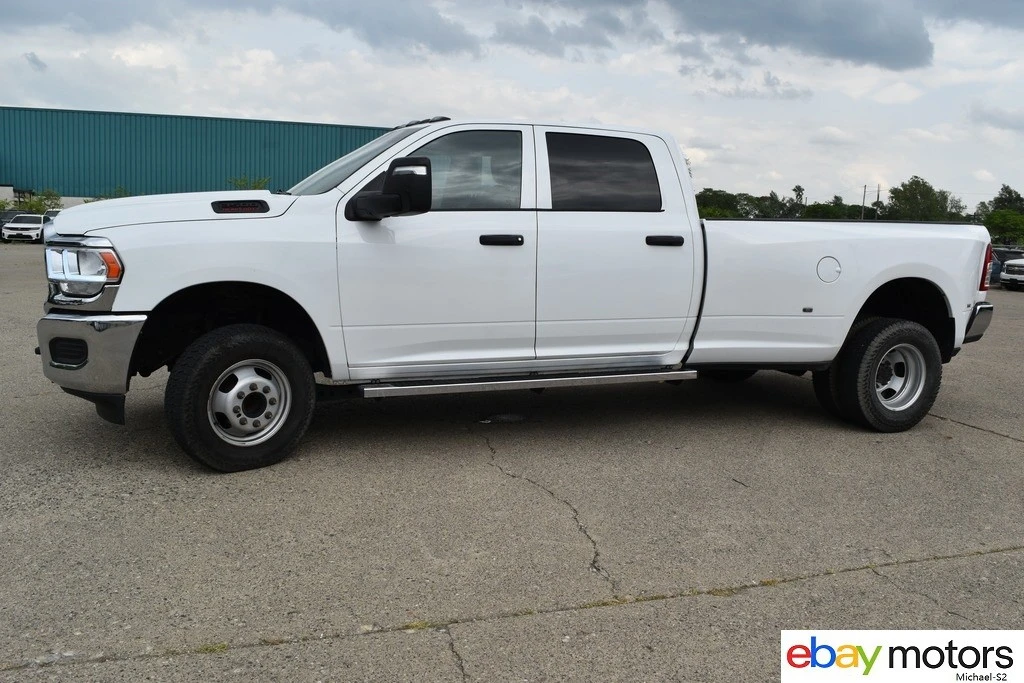 2023 Ram 3500 - Image 9 of 21