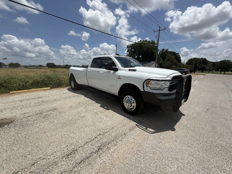 2023 Ram 3500 - Image 5 of 20