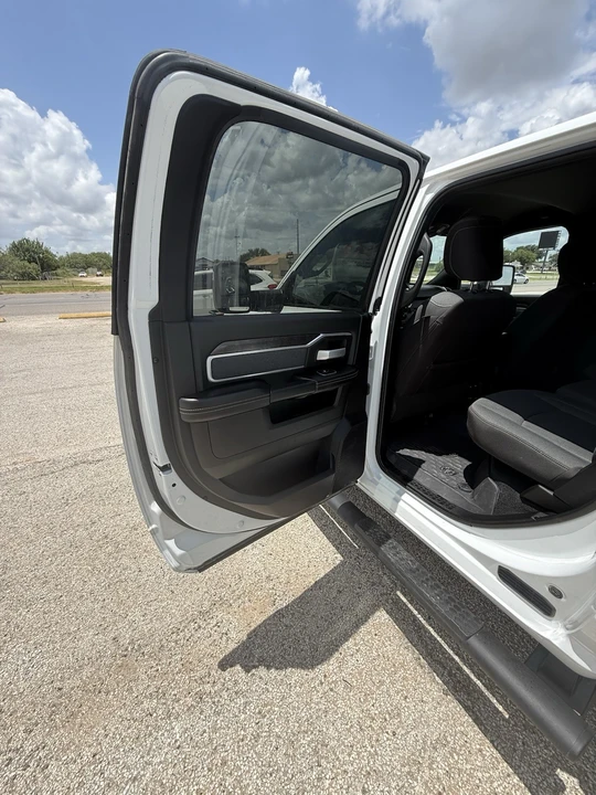 2023 Ram 3500 - Image 16 of 20