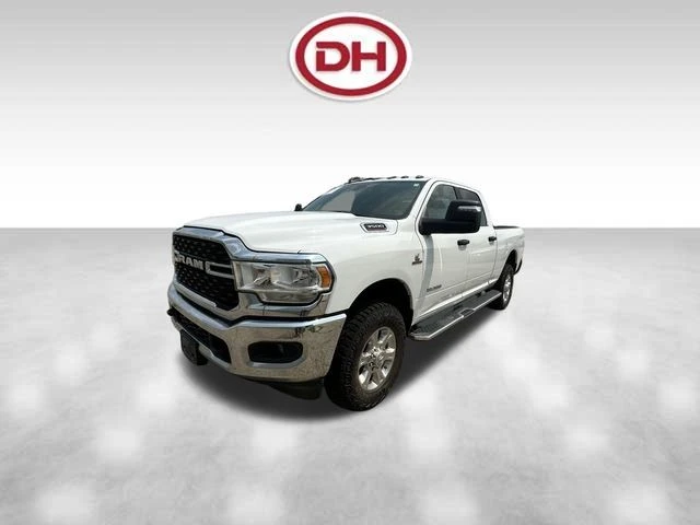 2023 Ram 3500 - Image 4 of 12