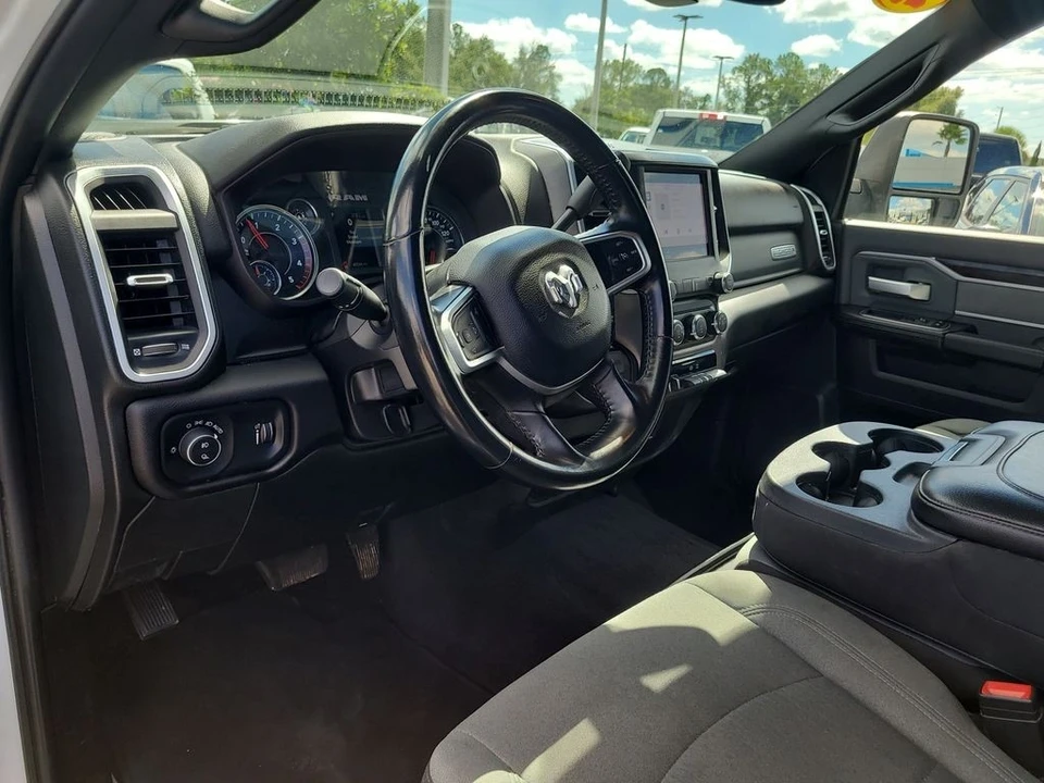 2023 Ram 3500 - Image 16 of 21