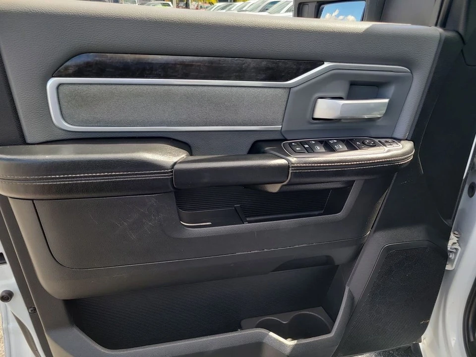 2023 Ram 3500 - Image 14 of 21